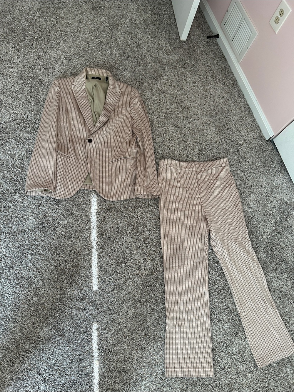Theory Women's Two-Piece Pink Tan Check Suit Blazer Sz 8 & NWT Pants Sz 8